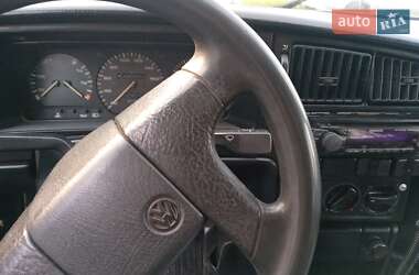 Универсал Volkswagen Passat 1992 в 