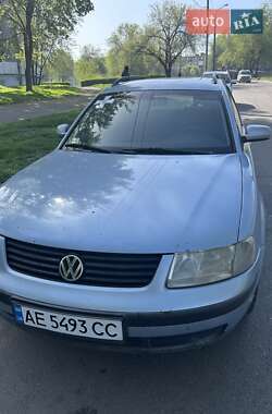 Универсал Volkswagen Passat 1998 в 