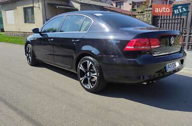 Седан Volkswagen Passat 2012 в 