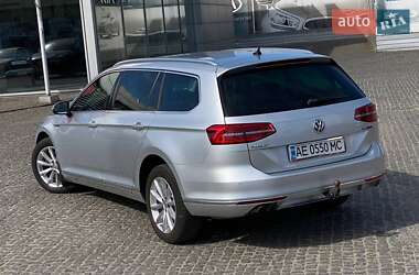Универсал Volkswagen Passat 2015 в 