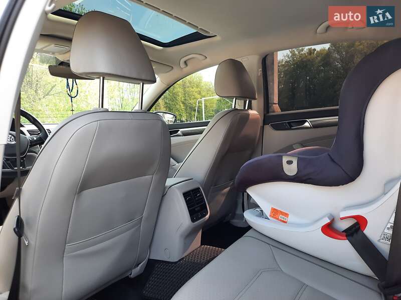 Седан Volkswagen Passat 2017 в Ивано-Франковске фото 7 Седан Volkswagen Passat 2017 в Ивано-Франковске