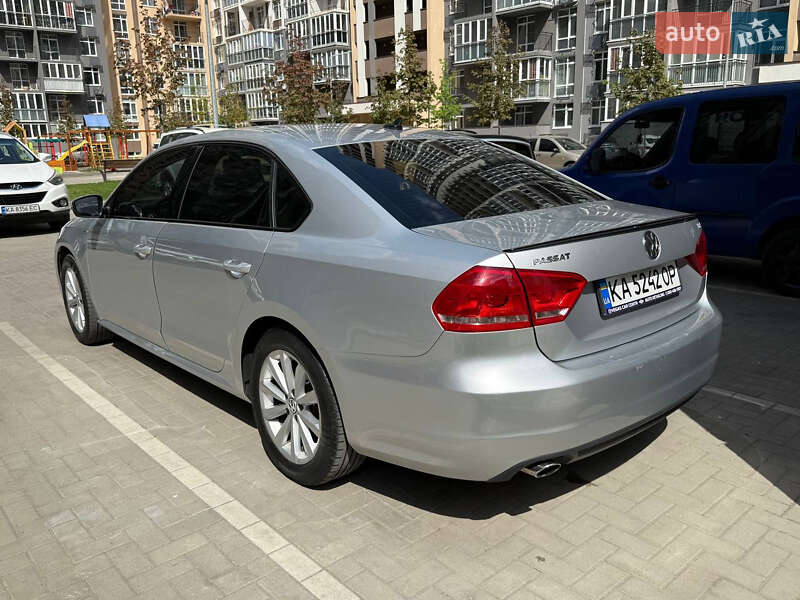 Седан Volkswagen Passat 2014 в Киеве