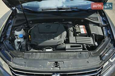 Седан Volkswagen Passat 2017 в 