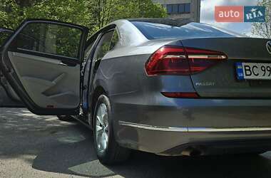 Седан Volkswagen Passat 2017 в 