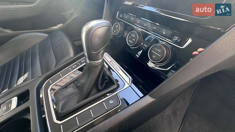 Универсал Volkswagen Passat 2018 в Хмельницком