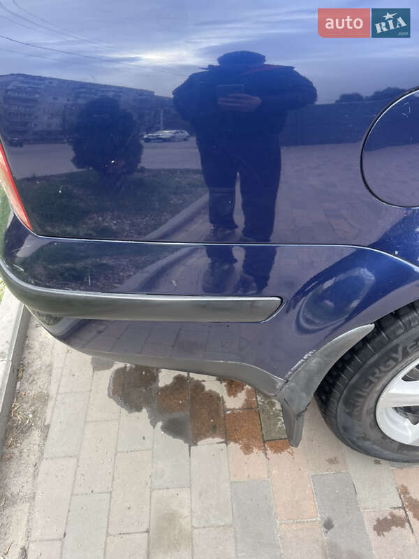 Седан Volkswagen Passat 2002 в Белой Церкви