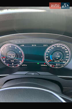 Седан Volkswagen Passat 2015 в 