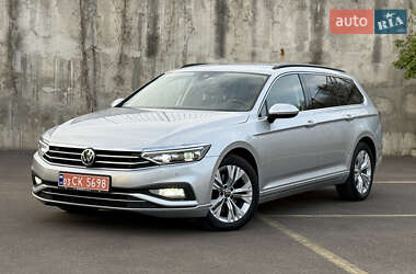 Универсал Volkswagen Passat 2020 в Ровно
