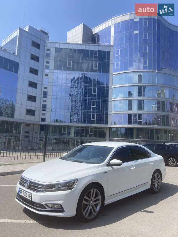 Седан Volkswagen Passat 2016 в 