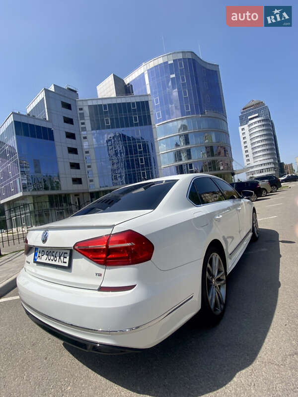 Седан Volkswagen Passat 2016 в Запоріжжі