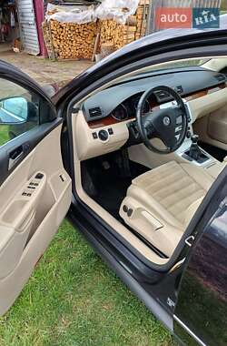 Седан Volkswagen Passat 2008 в 