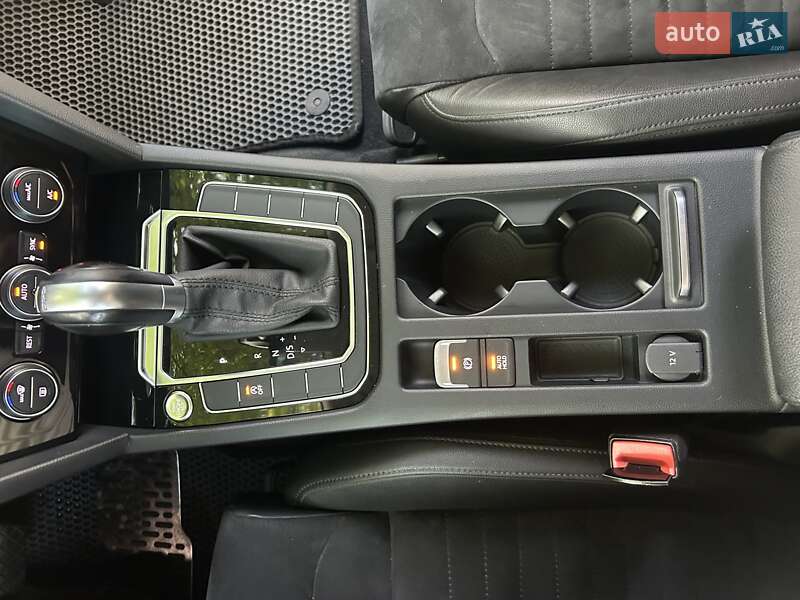 Універсал Volkswagen Passat 2018 в Ковелі фото 26 Універсал Volkswagen Passat 2018 в Ковелі