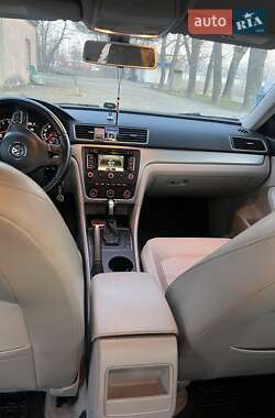 Седан Volkswagen Passat 2013 в 