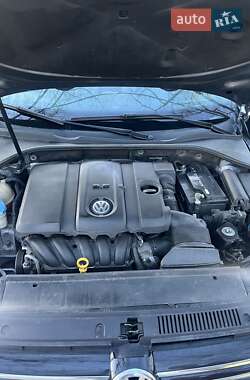 Седан Volkswagen Passat 2013 в 