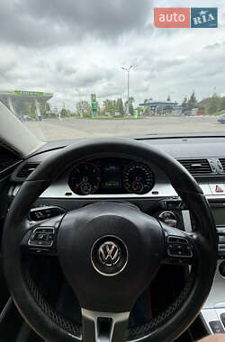 Універсал Volkswagen Passat 2009 в 
