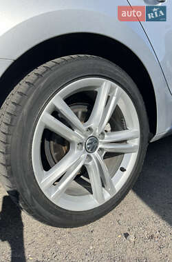 Седан Volkswagen Passat 2014 в 