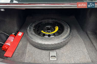 Седан Volkswagen Passat 2012 в 
