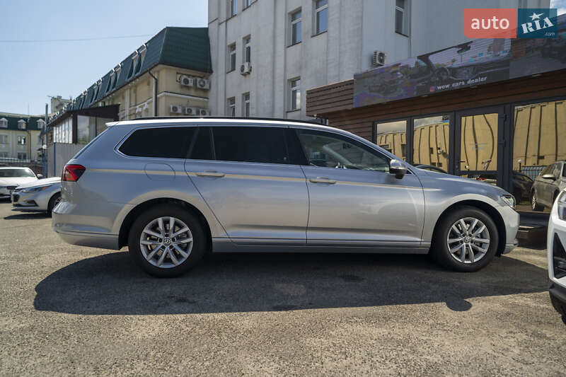 Універсал Volkswagen Passat 2018 в Києві фото 13 Універсал Volkswagen Passat 2018 в Києві