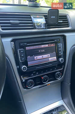 Седан Volkswagen Passat 2013 в 
