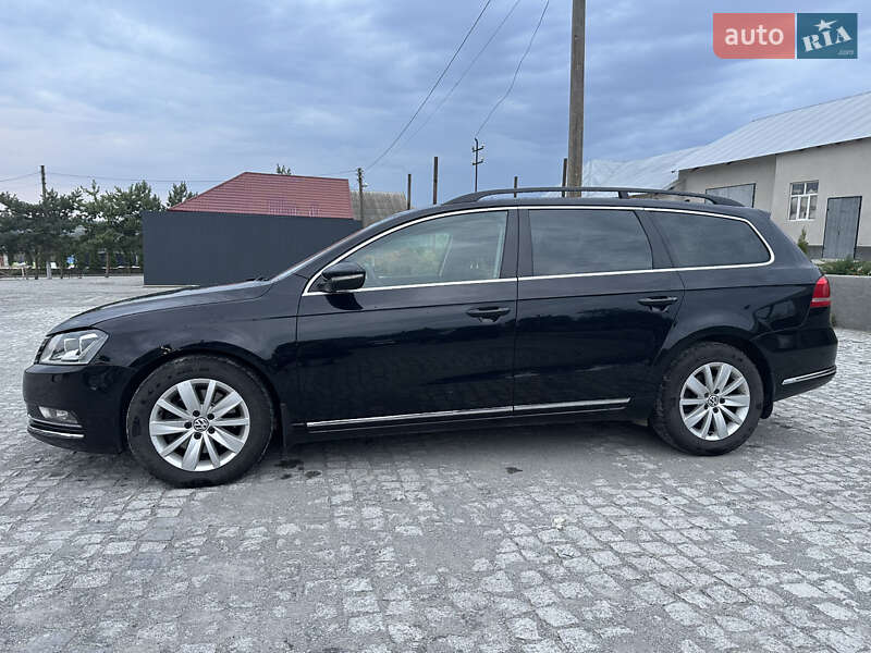 Універсал Volkswagen Passat 2013 в Кельменцях