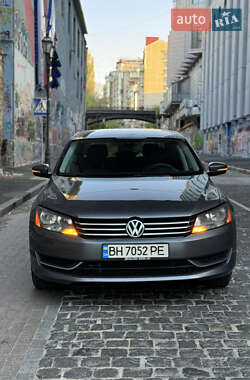 Седан Volkswagen Passat 2013 в Одесі