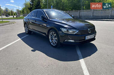 Седан Volkswagen Passat 2015 в 