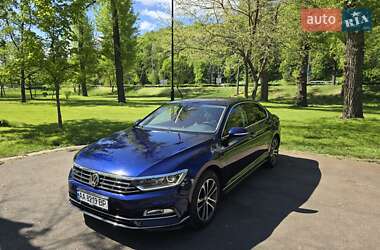 Седан Volkswagen Passat 2019 в 