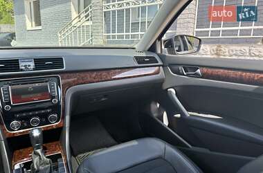 Седан Volkswagen Passat 2012 в 