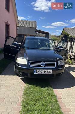 Универсал Volkswagen Passat 2004 в 
