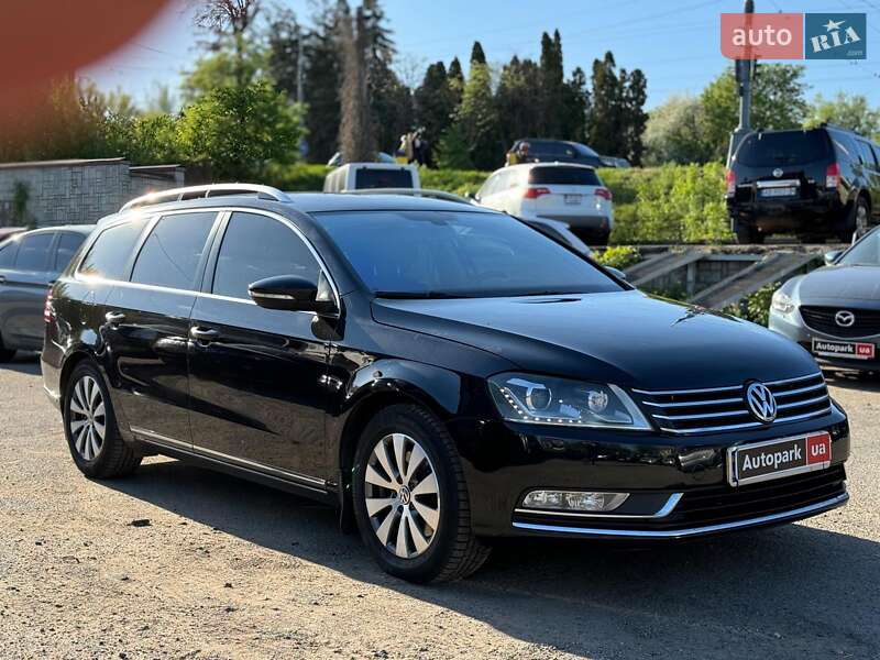 Універсал Volkswagen Passat 2011 в Вінниці