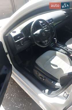 Седан Volkswagen Passat 2015 в 