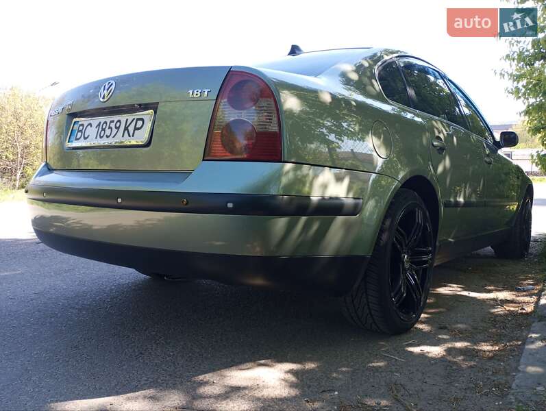 Седан Volkswagen Passat 2001 в Львове