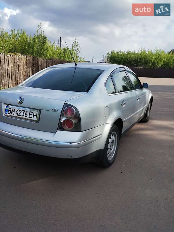 Седан Volkswagen Passat 2002 в Сумах