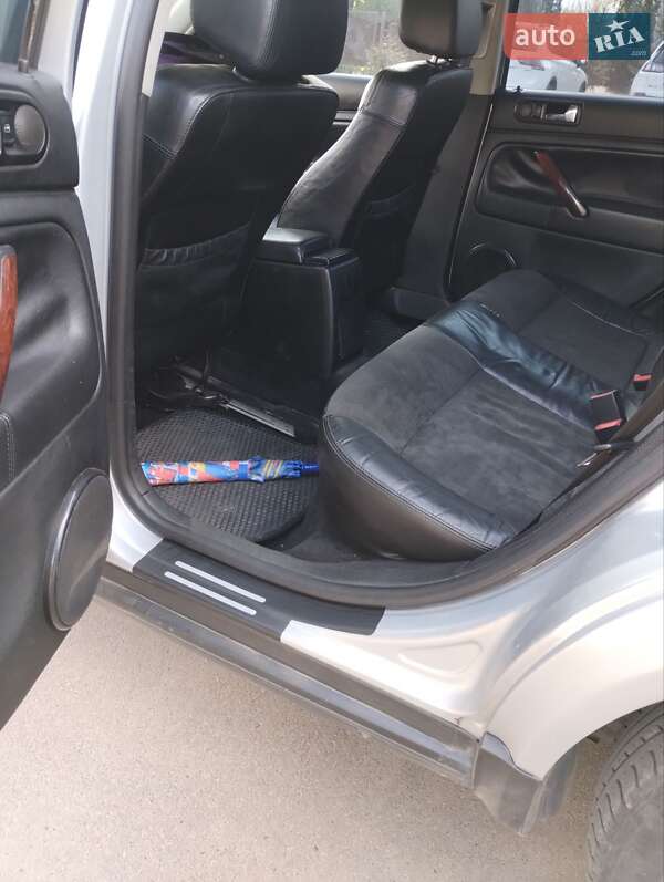 Седан Volkswagen Passat 2002 в Сумах