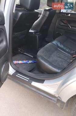 Седан Volkswagen Passat 2002 в 