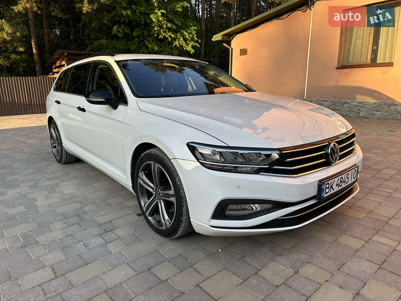 Универсал Volkswagen Passat 2020 в Бродах