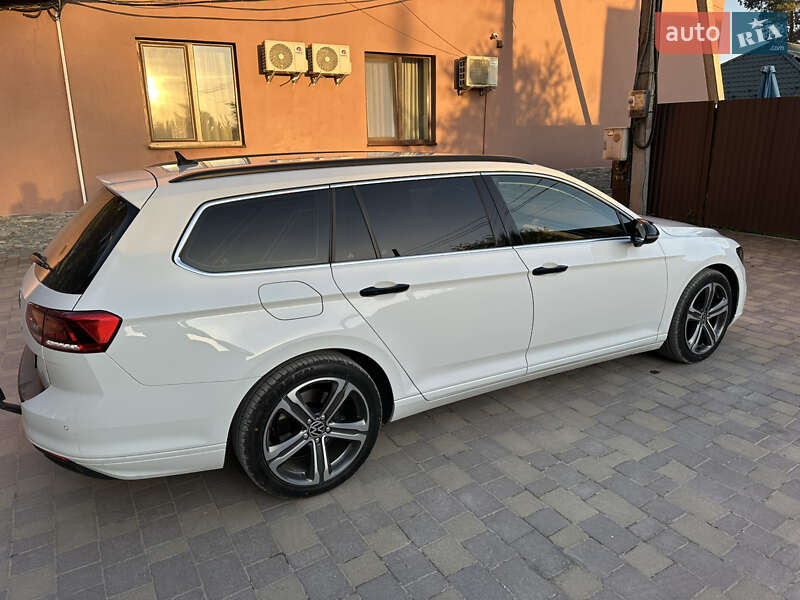 Универсал Volkswagen Passat 2020 в Бродах