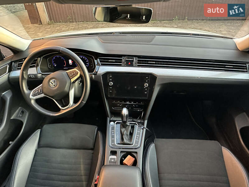 Универсал Volkswagen Passat 2020 в Бродах