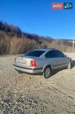 Седан Volkswagen Passat 1999 в 