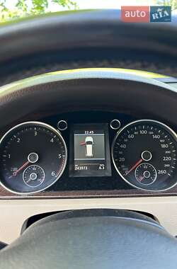 Универсал Volkswagen Passat 2012 в 