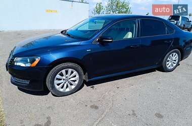 Седан Volkswagen Passat 2014 в Черкассах