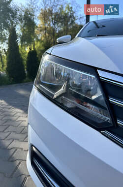 Седан Volkswagen Passat 2016 в 