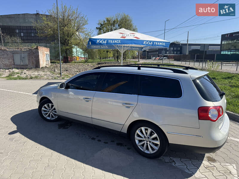 Универсал Volkswagen Passat 2010 в Житомире