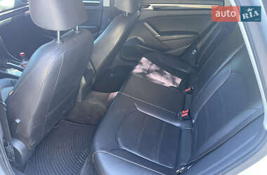 Седан Volkswagen Passat 2016 в 