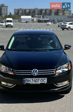 Седан Volkswagen Passat 2012 в Одесі