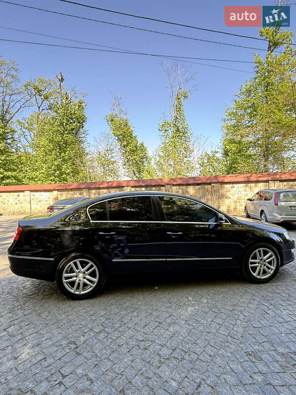 Седан Volkswagen Passat 2008 в Чернівцях
