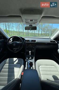 Седан Volkswagen Passat 2015 в 