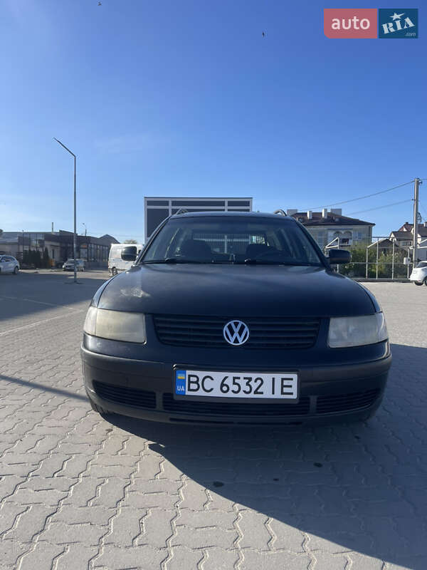 Универсал Volkswagen Passat 1999 в Золочеве