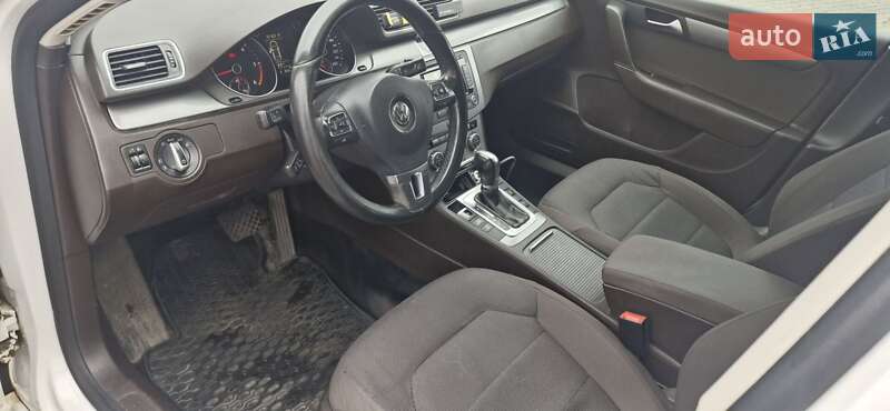Седан Volkswagen Passat 2012 в Львове фото 19 Седан Volkswagen Passat 2012 в Львове