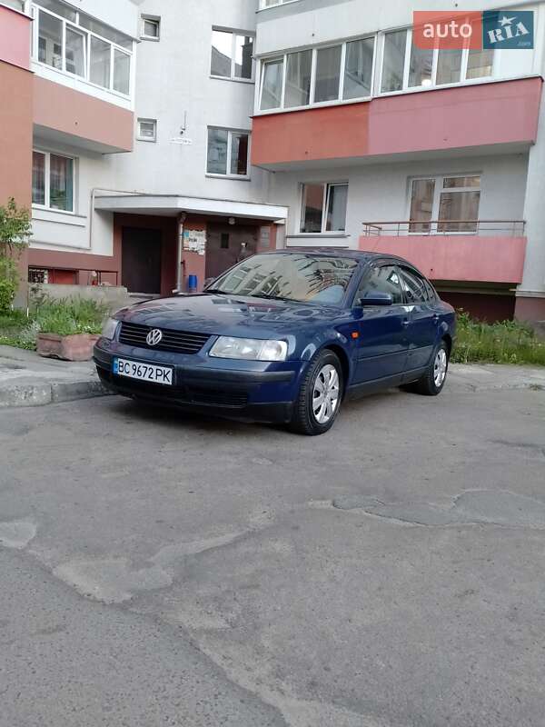 Седан Volkswagen Passat 1997 в 